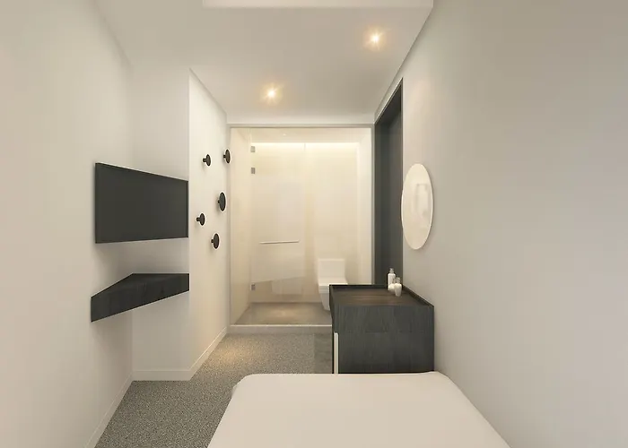 Uh Hotel