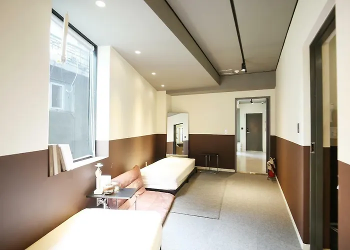 Hotel Uh 3*